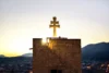 Cruz de caravaca: o significado na umbanda, relação com Jesus e mais!