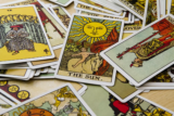 O Sol no Tarot: significado da carta, amor, saúde, combinações e mais!